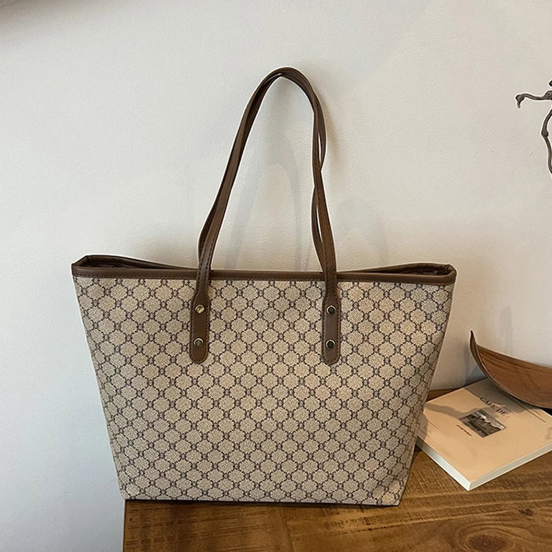 Classic Vintage Letter Printing Tote